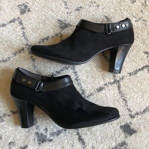 Aerosoles Ankle Zip Heel Rest Booties Black 8.5
